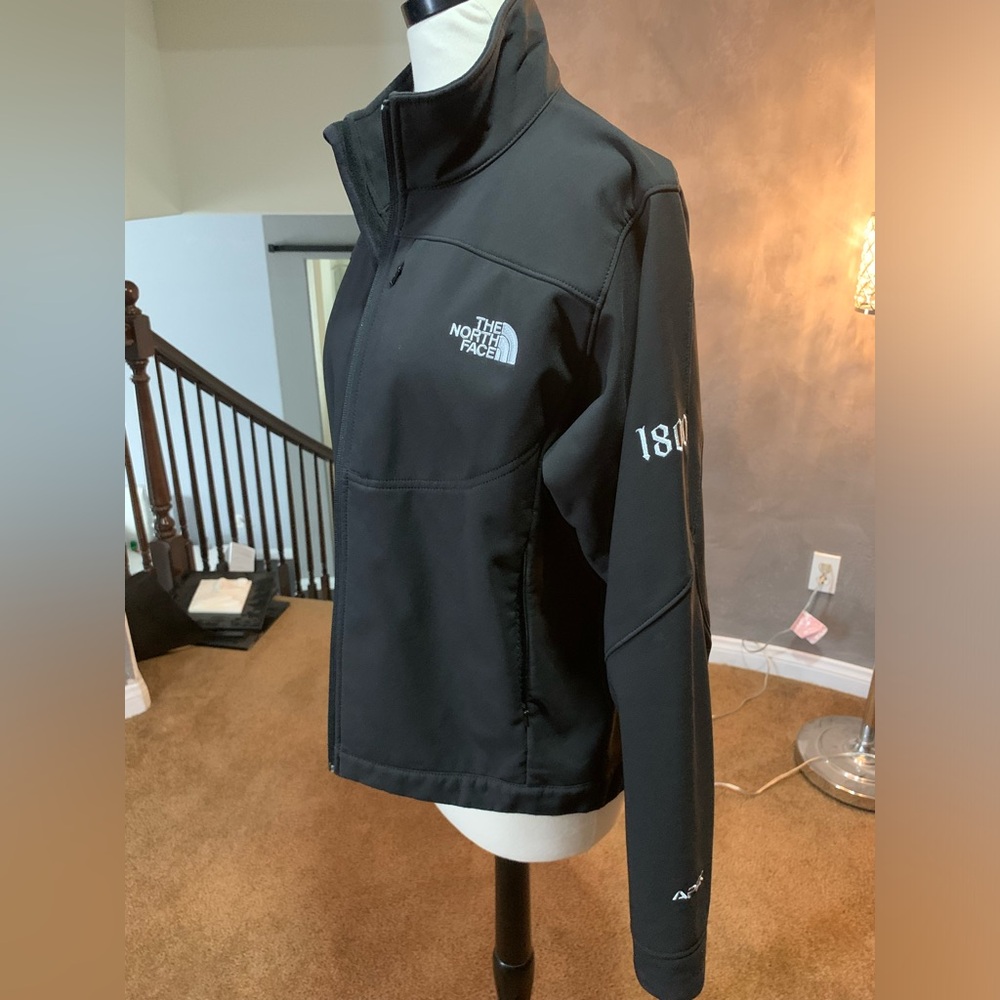 The North Face Midnight Black Outerwear - Picture 3 of 6